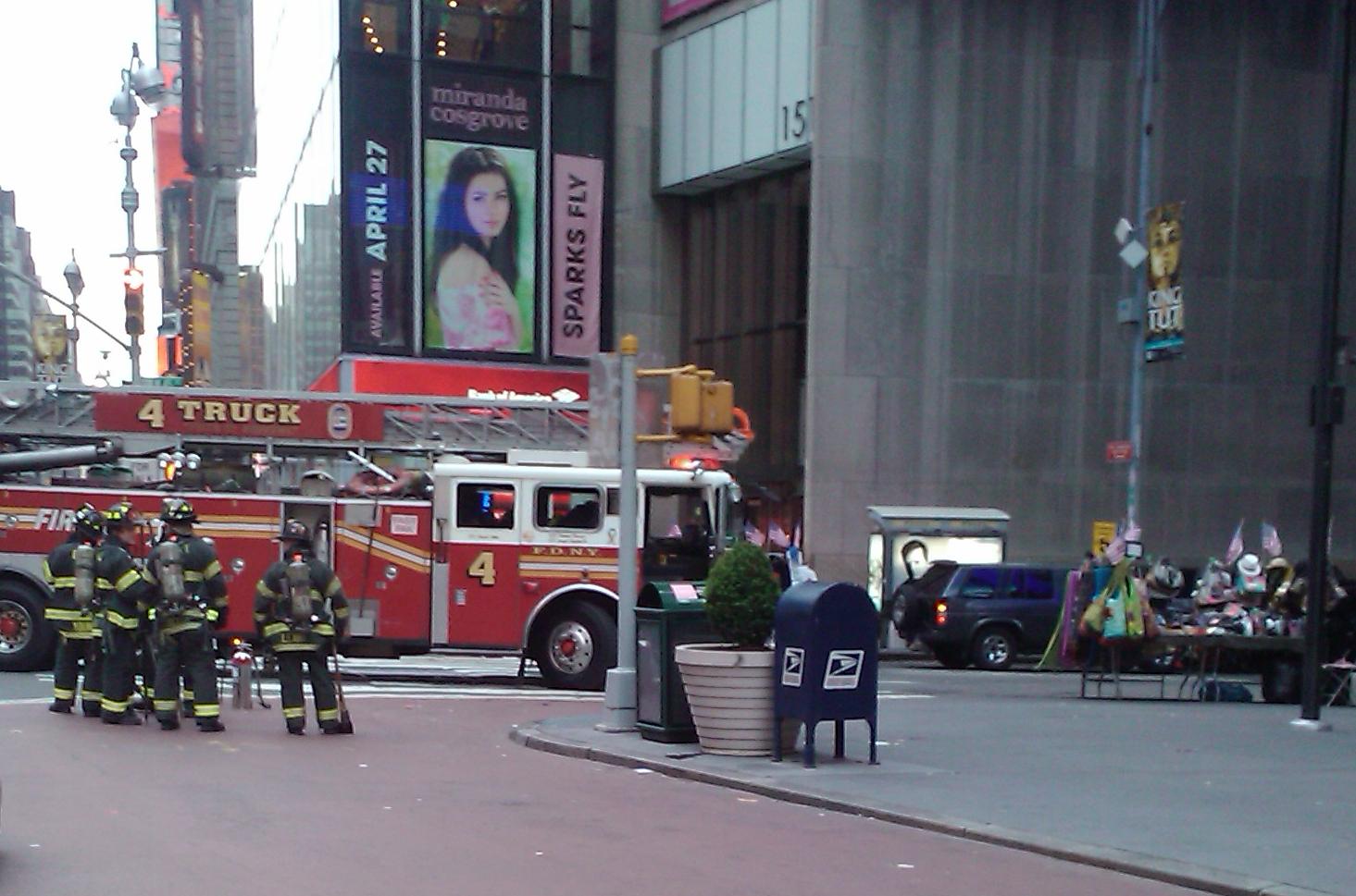 Times_Square_SUV_bomb2